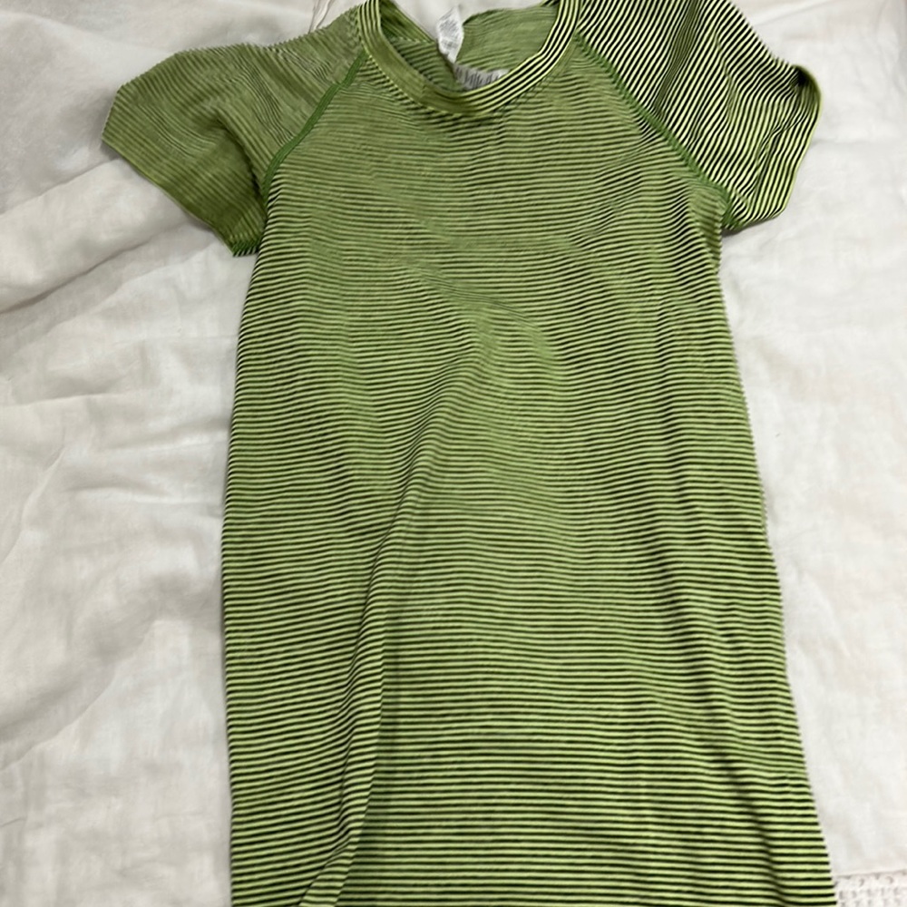 Lulu lemon swiftly tee